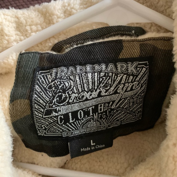 Boys Camo Sherpa lined jacket - Picture 5 of 5